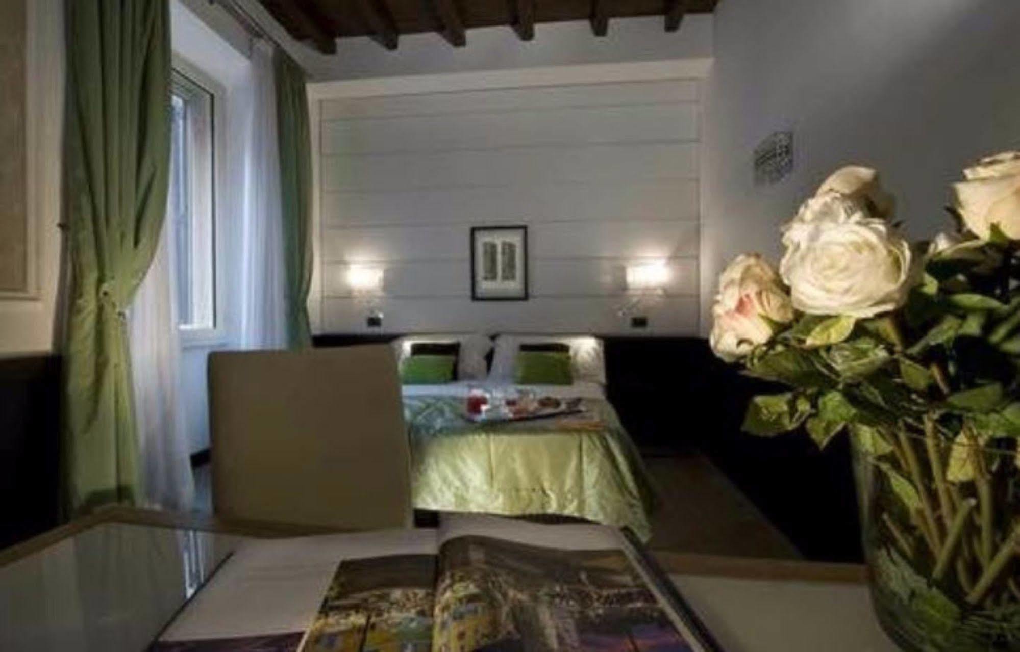 Duca D'Alba Hotel - Chateaux & Hotels Collection Рим Екстериор снимка