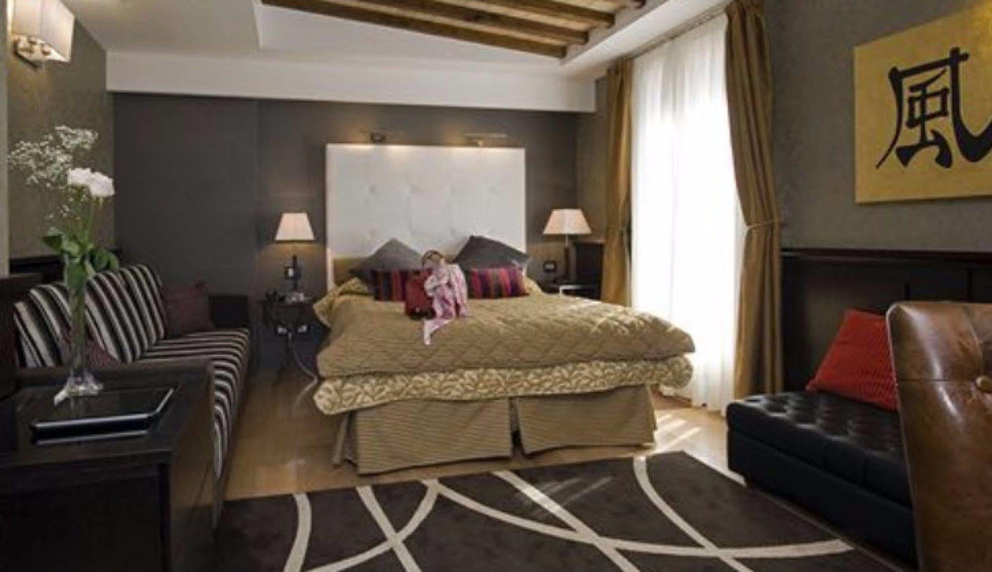 Duca D'Alba Hotel - Chateaux & Hotels Collection Рим Екстериор снимка